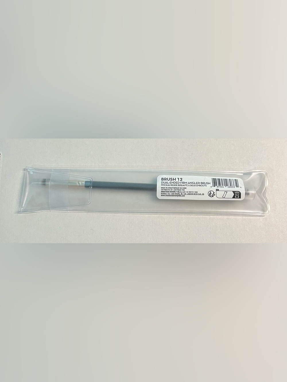 Anastasia Beverly Hills Brush #12 Dual-Ended Angled Eyebrow Brush - New
